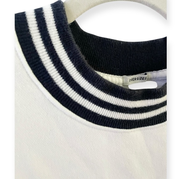 Abercrombie & Fitch Soft A&F Fleece oversized graphic Santa Barbara pullover M - Picture 3 of 8